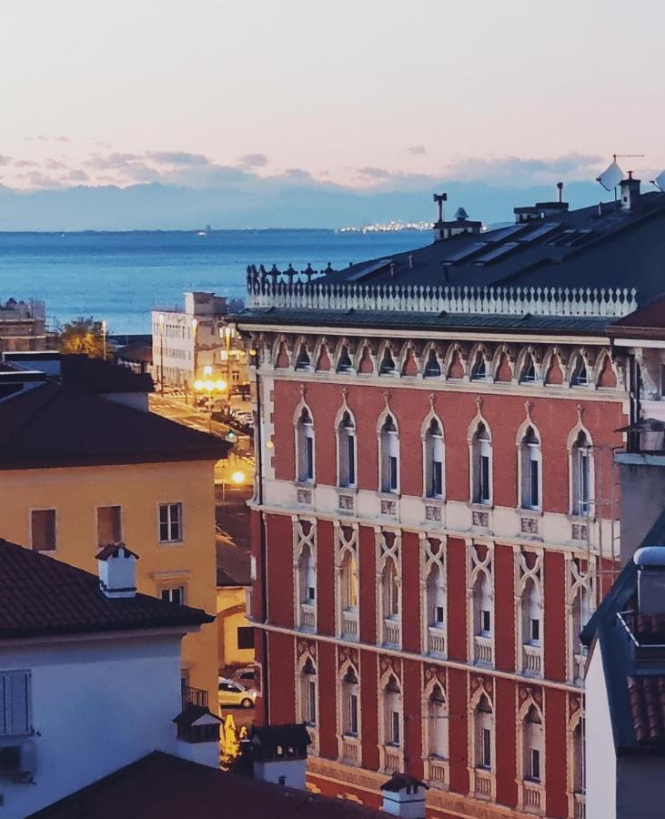 Le Petit Phare * Trieste